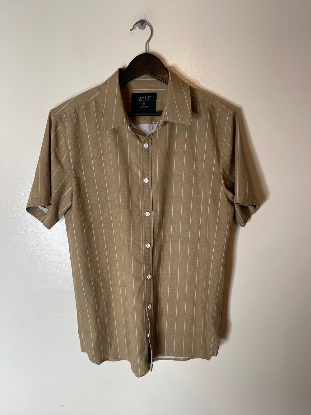 Bylt Premium Basics Striped But on Up Short Sleeve Shirt Mens Size Medium